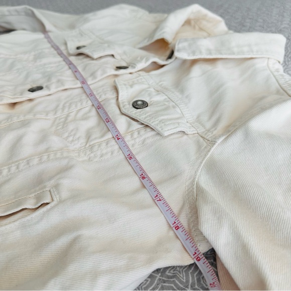 WE THE FREE Free People Rumors Denim Jean Jacket Ecru Cream Size M - Picture 11 of 13
